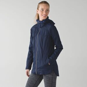Lululemon // Fo Drizzle Jacket // Deep Navy